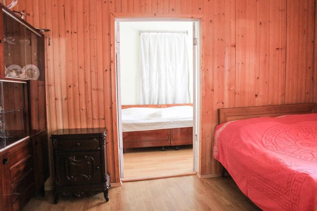 Dodo Japaridze Guesthouse Mestia Habitación foto